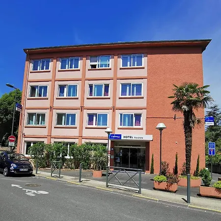 Hotel The Originals City, Rive Droite,