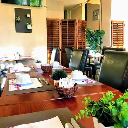 Hotel The Originals City, Rive Droite, 