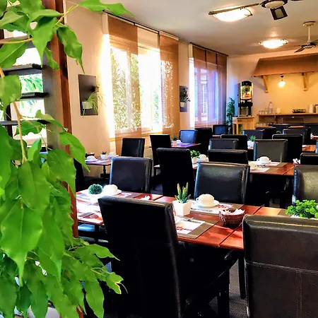 The Originals City, Rive Droite, 