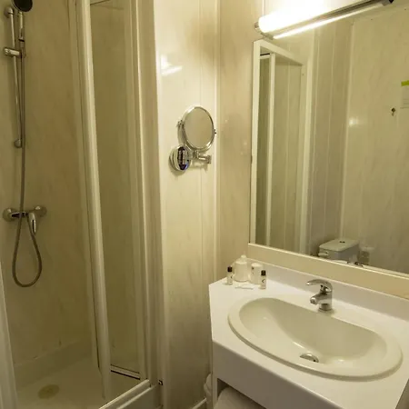Otel The Originals City, Rive Droite, 
