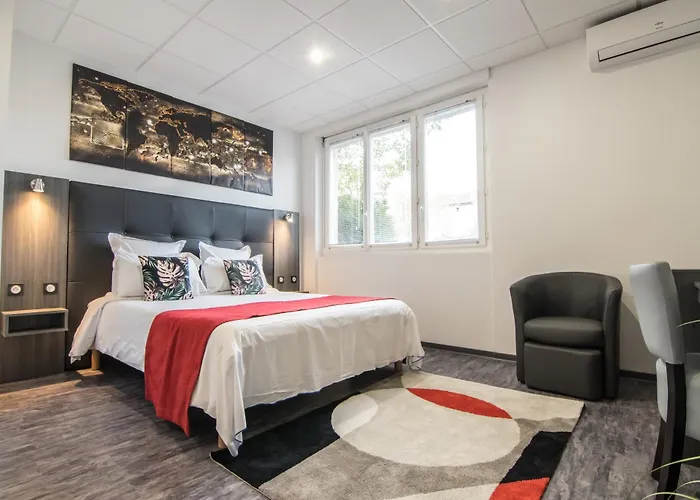 Hotel The Originals City, Rive Droite, 